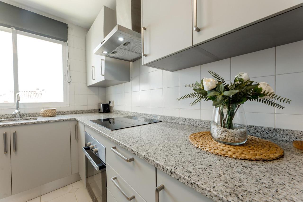Spacious 2-Bedroom Apartment With Free Parking Sitio de Calahonda Екстериор снимка