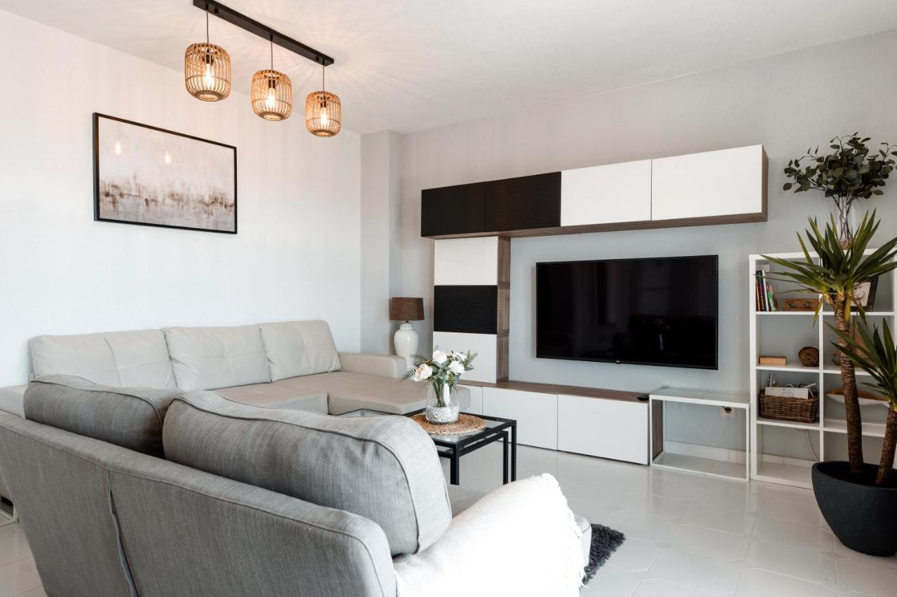 Spacious 2-Bedroom Apartment With Free Parking Sitio de Calahonda Екстериор снимка